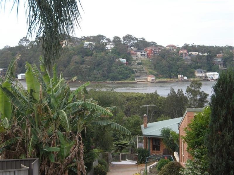 93 Bignell Street, Illawong NSW 2234