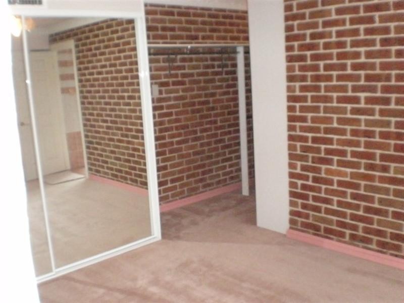 93 Bignell Street, Illawong NSW 2234