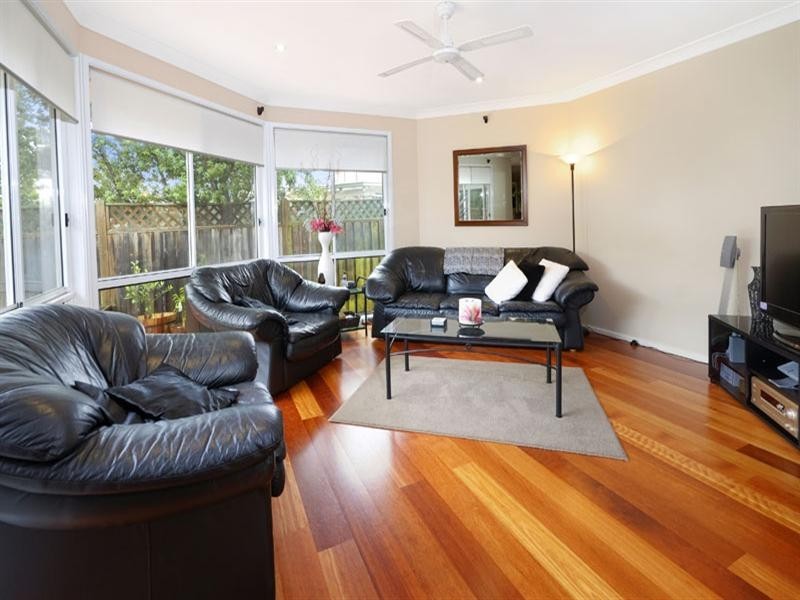 13 Barnsley Place, Menai NSW 2234