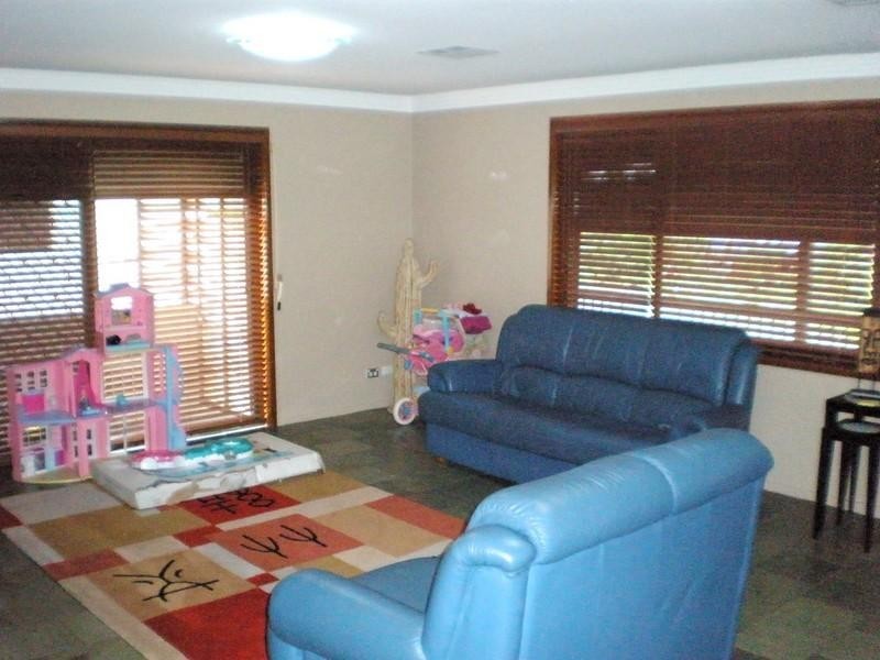 15 Cygnet Place, Illawong NSW 2234