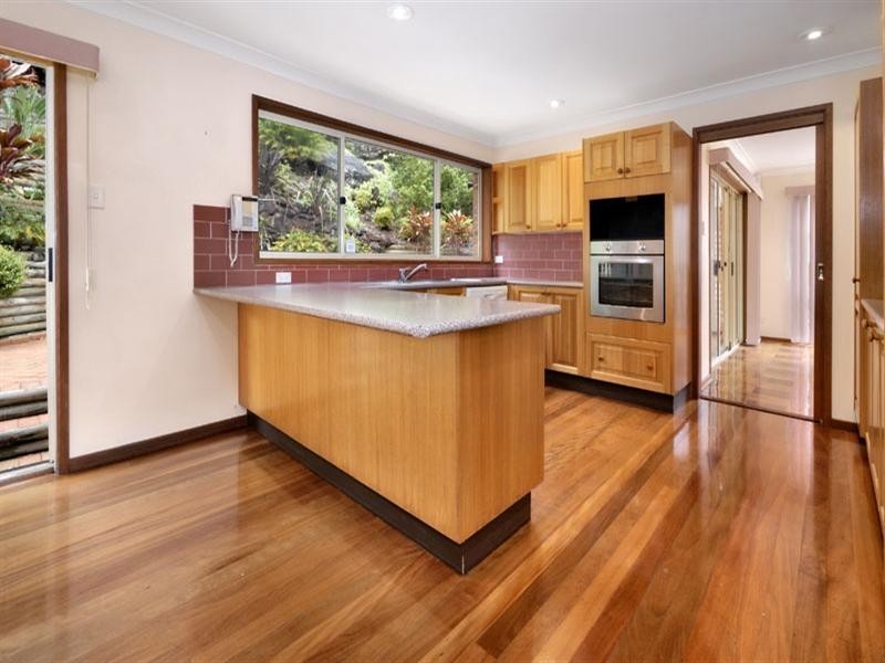 27 Burley Close, Illawong NSW 2234