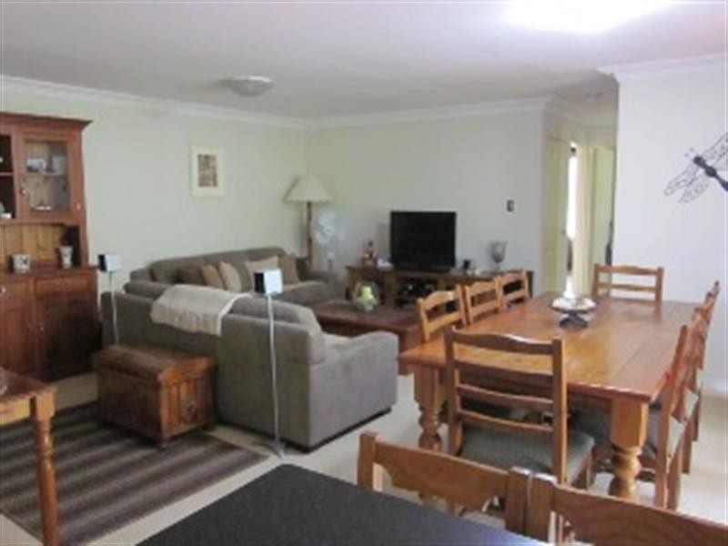 E11/6 Schofield Place, Menai NSW 2234