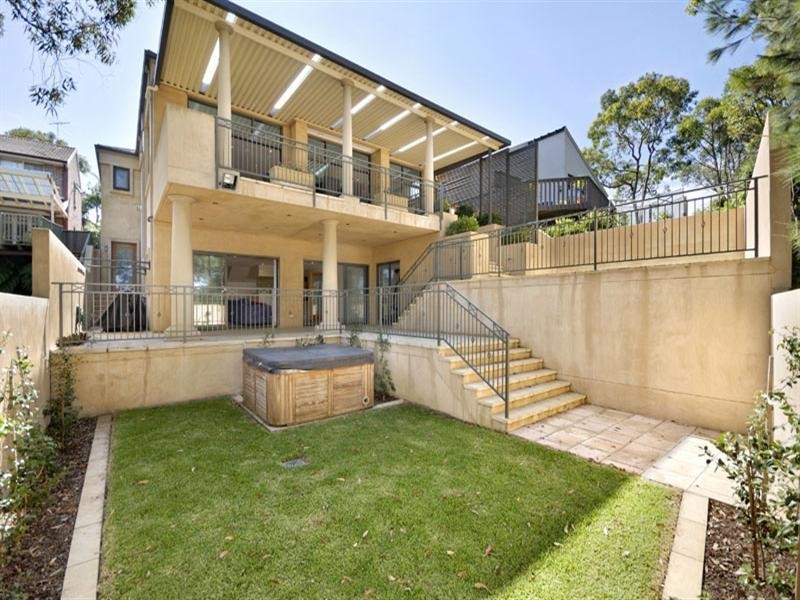 11 Poinciana Row, Menai NSW 2234