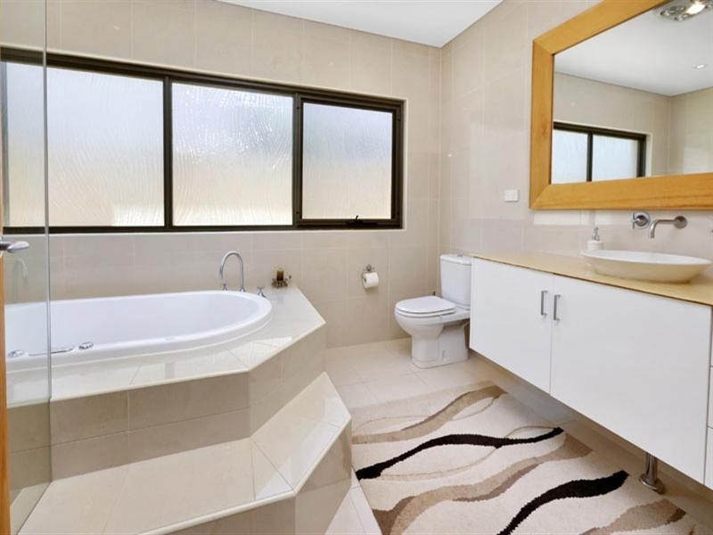 11 Poinciana Row, Menai NSW 2234