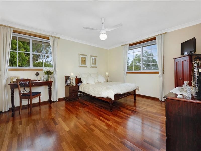 8 Piper Close, Milperra NSW 2214