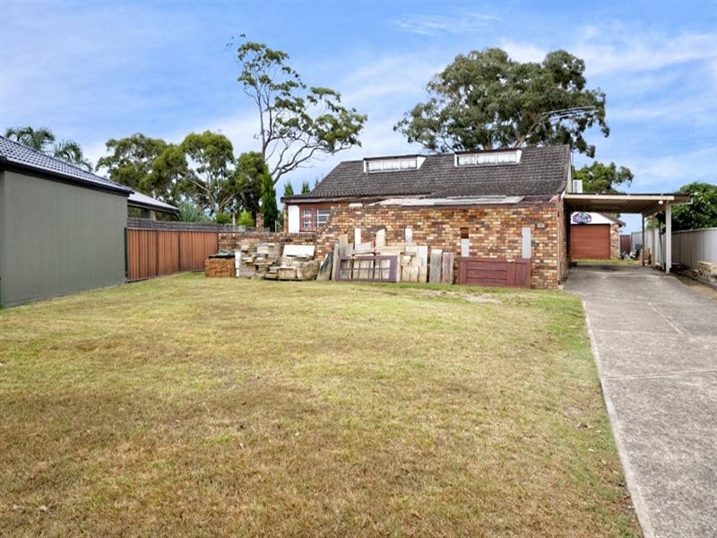 20 Gerald Road, Illawong NSW 2234