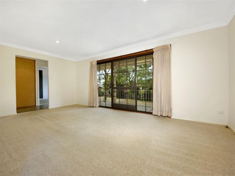 57 Moreton Road, Illawong NSW 2234