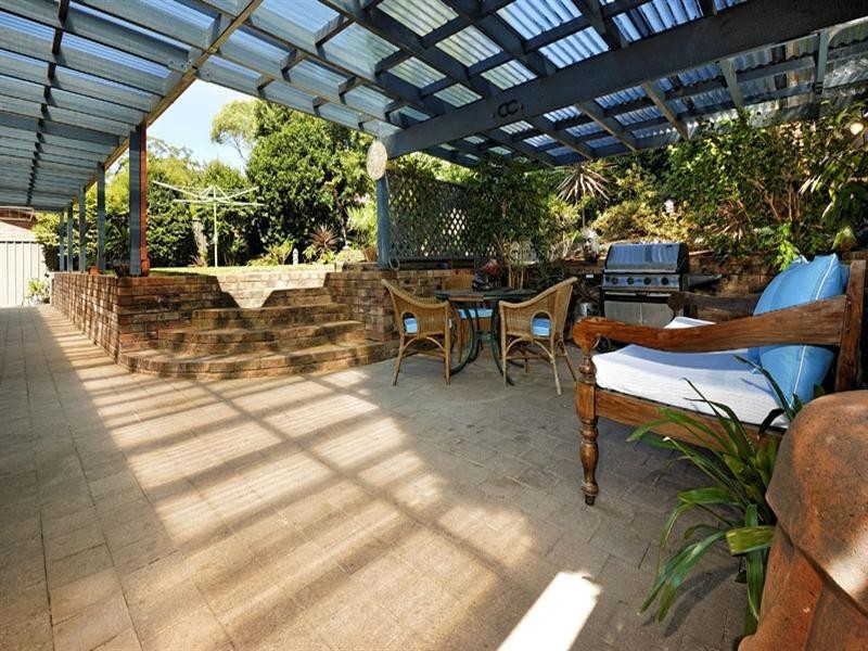 7 Redman Avenue, Illawong NSW 2234