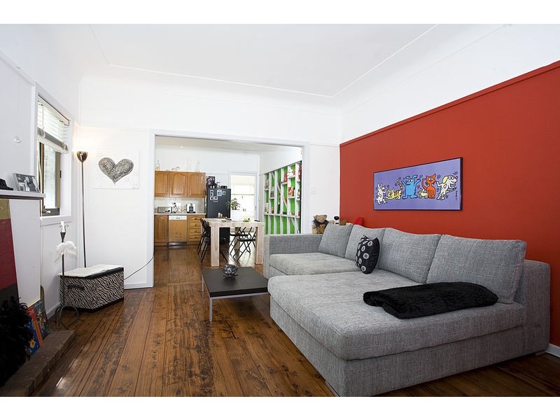 38 Oakwood Street, Sutherland NSW 2232