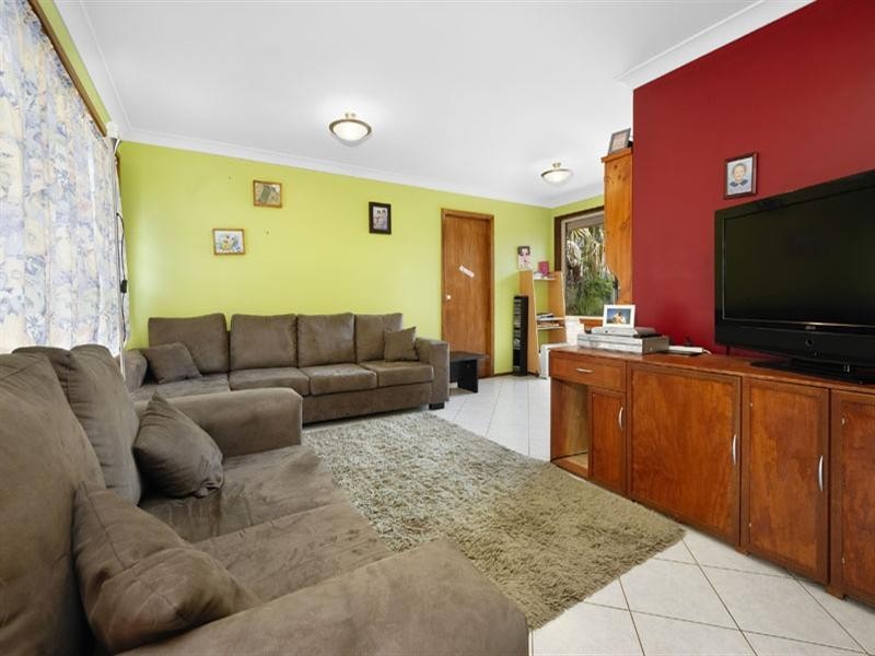 20 Carmarthen Street, Menai NSW 2234