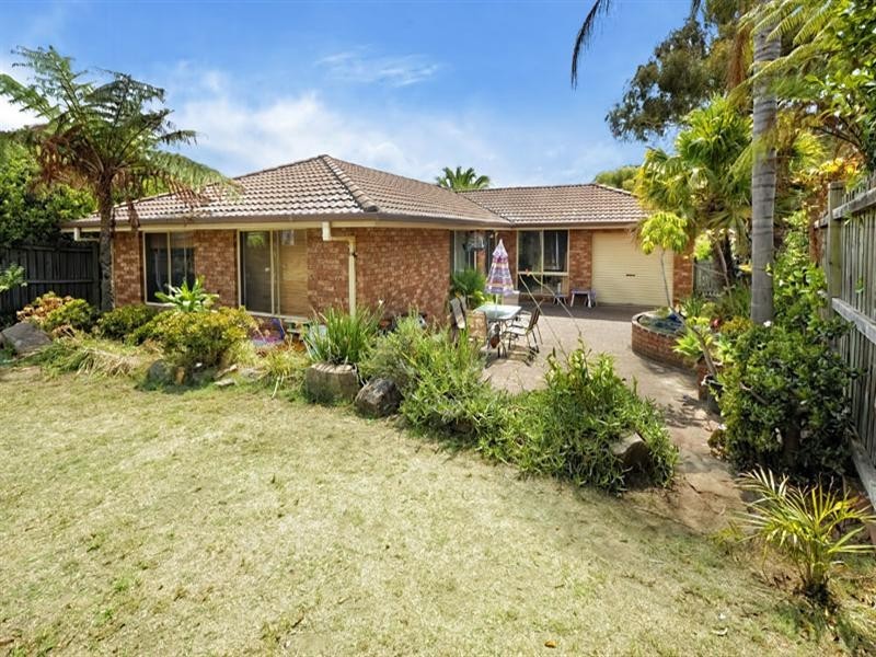 20 Carmarthen Street, Menai NSW 2234