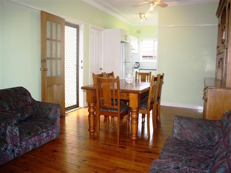 62 Tompson Road, Panania NSW 2213