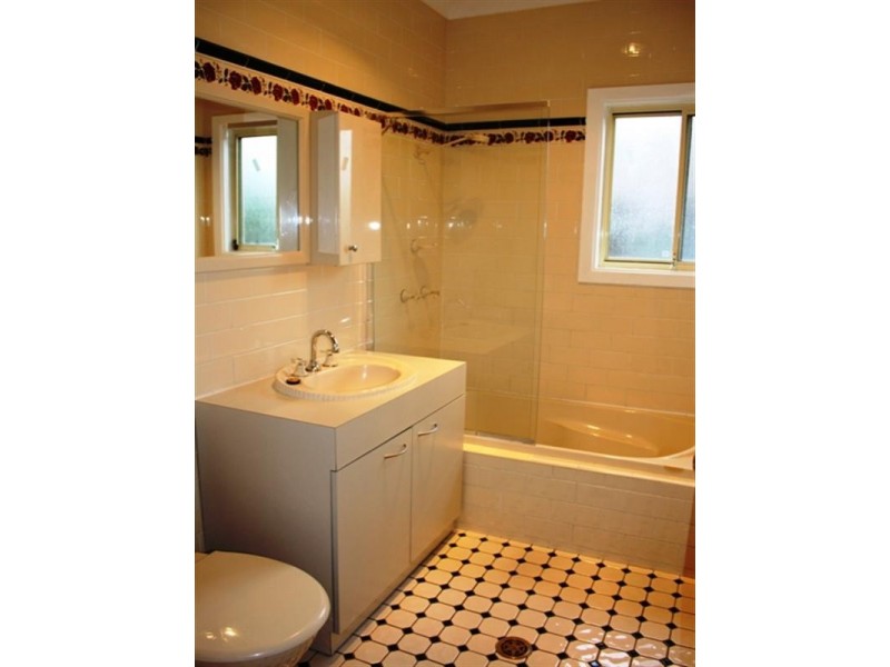 62 Tompson Road, Panania NSW 2213