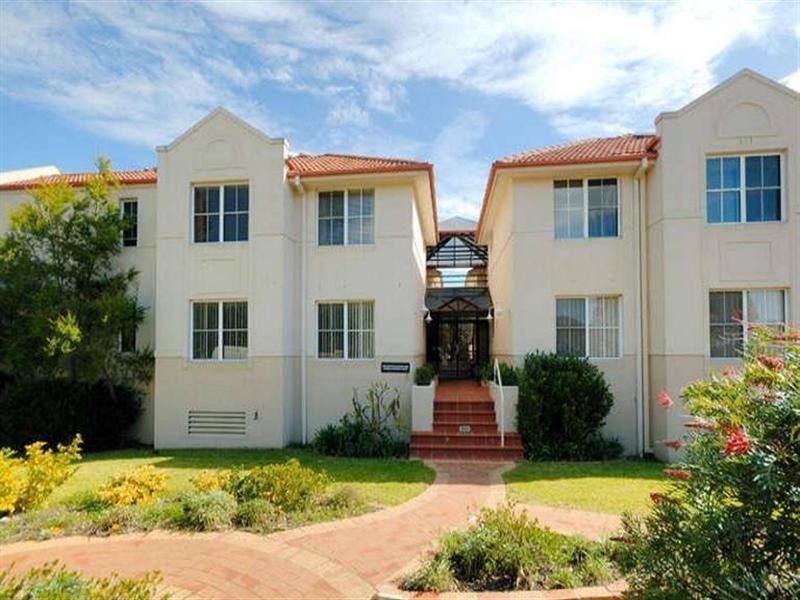 4/27 Bluegum Way, Menai NSW 2234