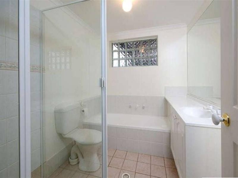 4/27 Bluegum Way, Menai NSW 2234