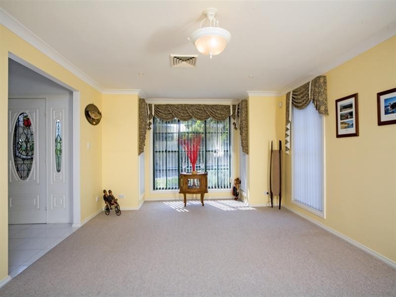 27 Stringybark Place, Alfords Point NSW 2234