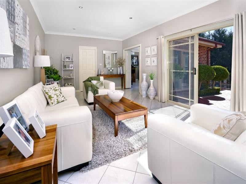 8 Pioneer Drive, Menai NSW 2234