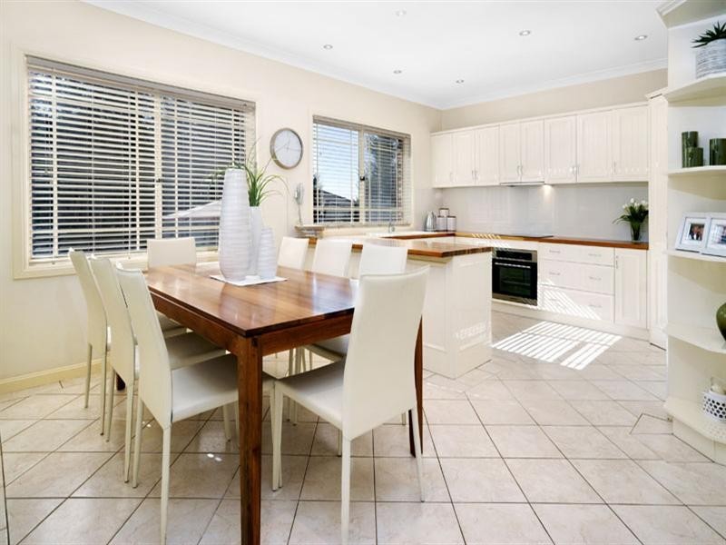 8 Pioneer Drive, Menai NSW 2234