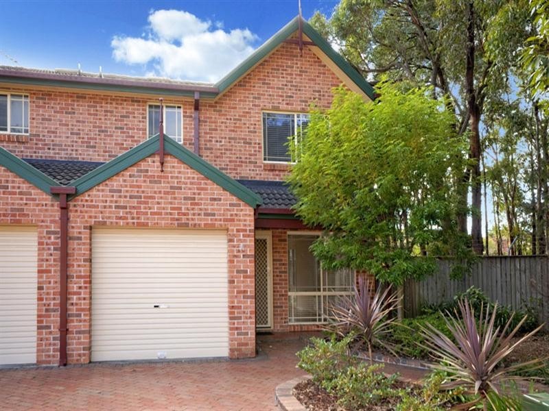 17/11 Owen Jones Row, Menai NSW 2234