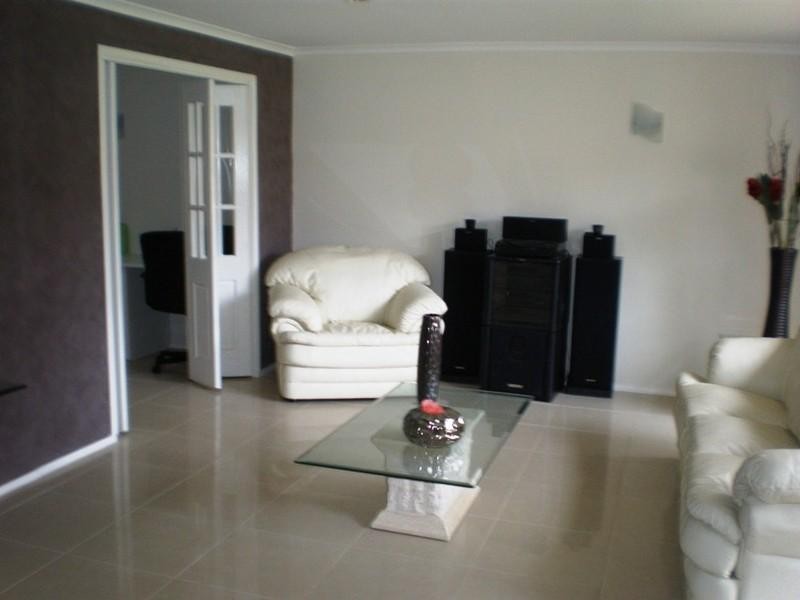 16 Baudin Close, Illawong NSW 2234