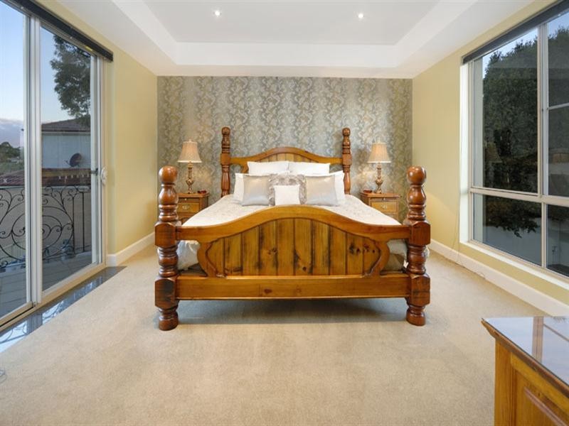 3 James Close, Menai NSW 2234