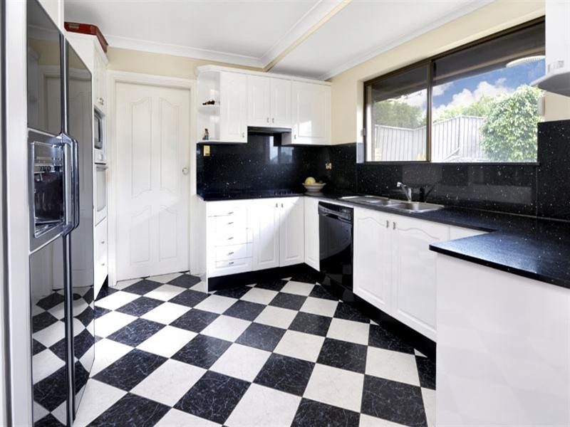 8 Goolagong Place, Menai NSW 2234