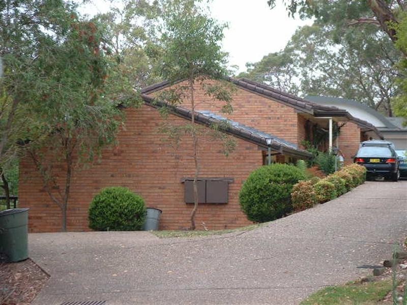 2/24 Burley Close, Illawong NSW 2234
