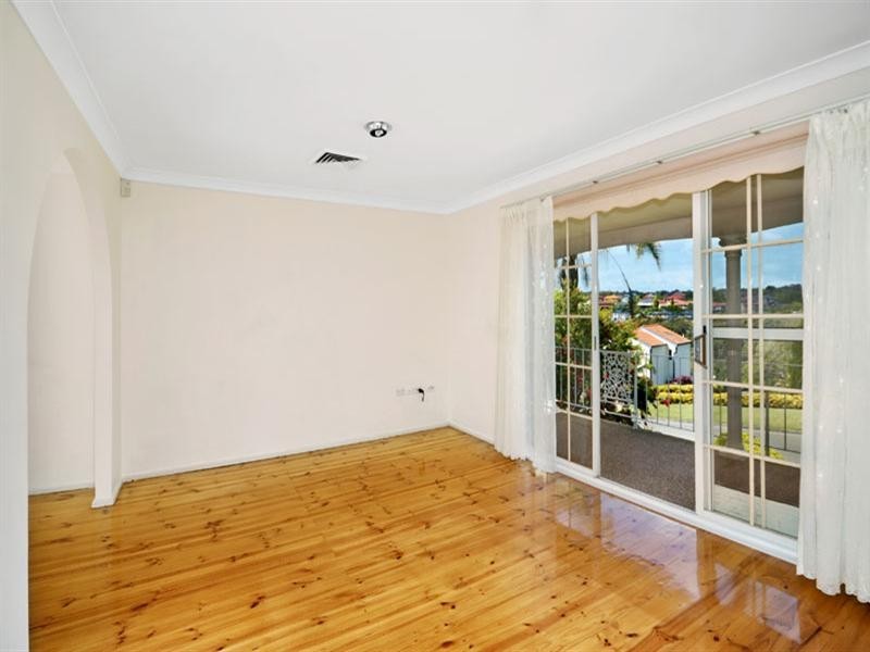 17 Jervis Drive, Illawong NSW 2234