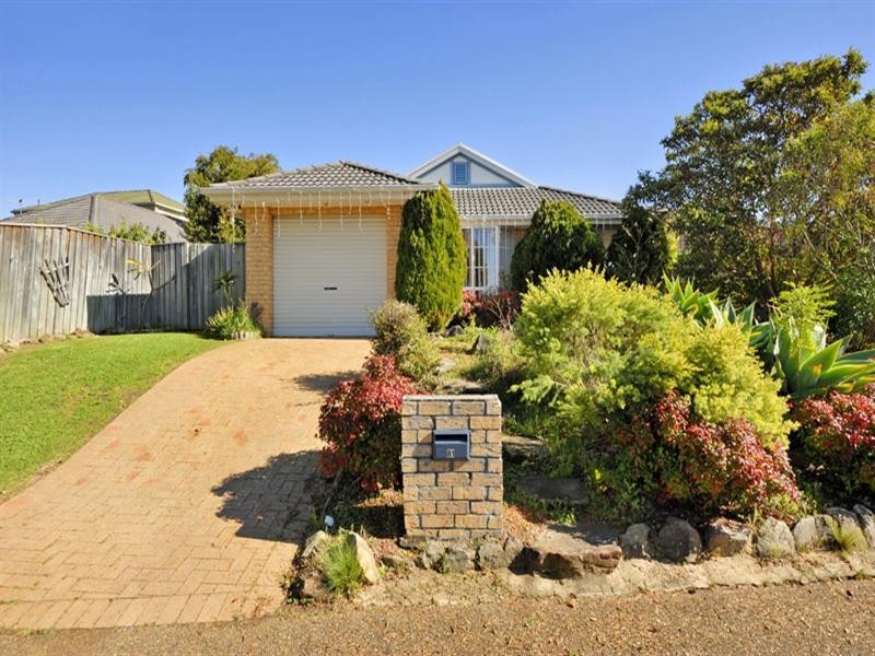 81 Carter Road, Menai NSW 2234