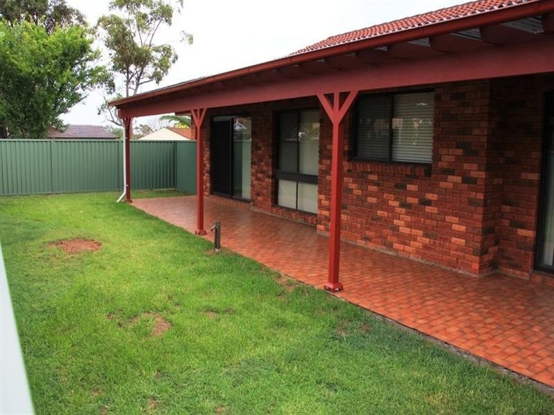 1 Robinia Place, Alfords Point NSW 2234