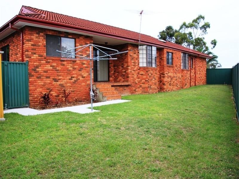 1 Robinia Place, Alfords Point NSW 2234