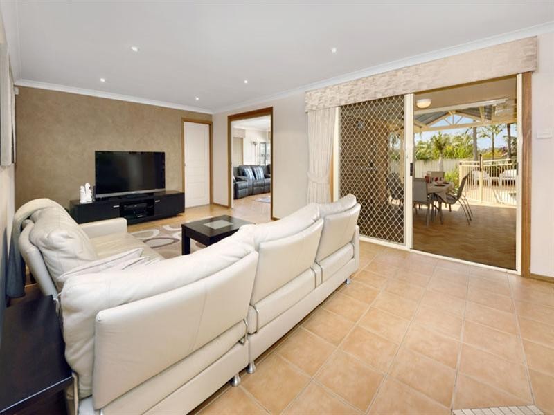 4 Butler Close, Menai NSW 2234