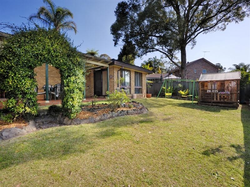11 McCabe Place, Menai NSW 2234