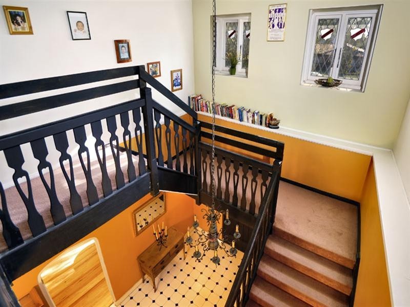 2 Ribbon Gum Close, Alfords Point NSW 2234