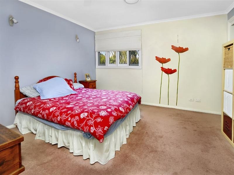 2 Ribbon Gum Close, Alfords Point NSW 2234