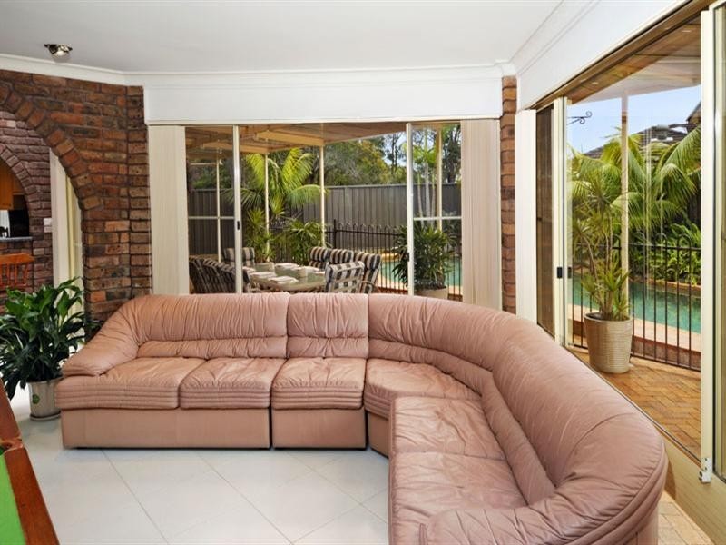 2 Karangi Place, Illawong NSW 2234