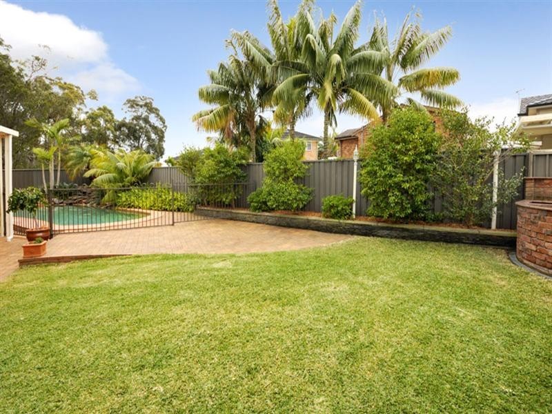 2 Karangi Place, Illawong NSW 2234