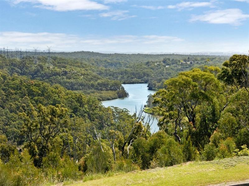 121 Brushwood Drive, Alfords Point NSW 2234