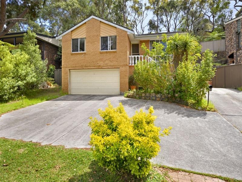 16 Treloar Place, Menai NSW 2234