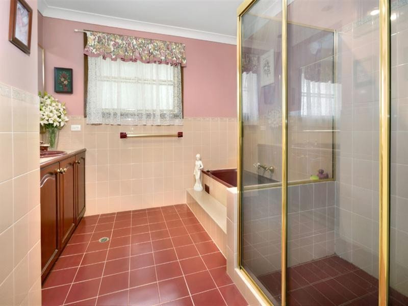 47 Hall Drive, Menai NSW 2234