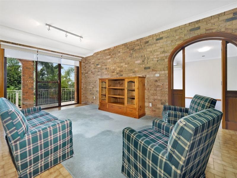 1 Batavia Place, Illawong NSW 2234