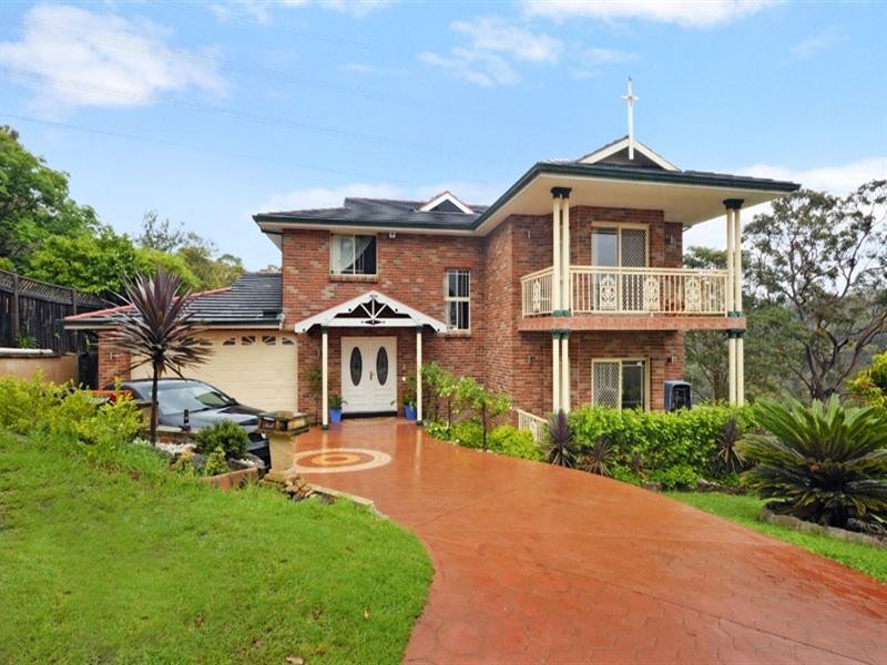 4 Barrier Place, Illawong NSW 2234