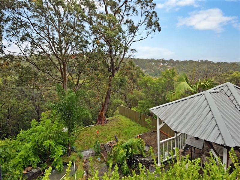 4 Barrier Place, Illawong NSW 2234