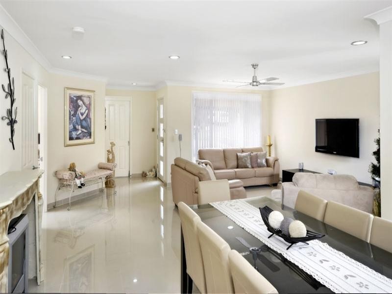 16 Raine Place, Barden Ridge NSW 2234