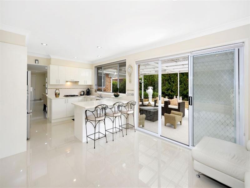 16 Raine Place, Barden Ridge NSW 2234