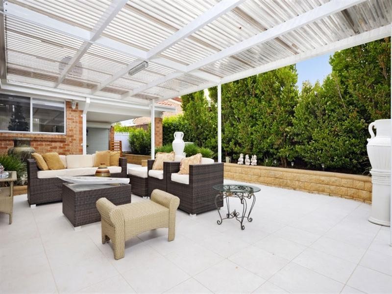 16 Raine Place, Barden Ridge NSW 2234