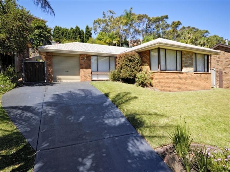 4 Connor Place, Illawong NSW 2234