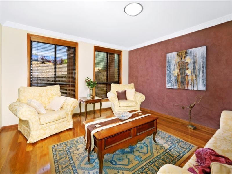 25 Barnes Crescent, Menai NSW 2234