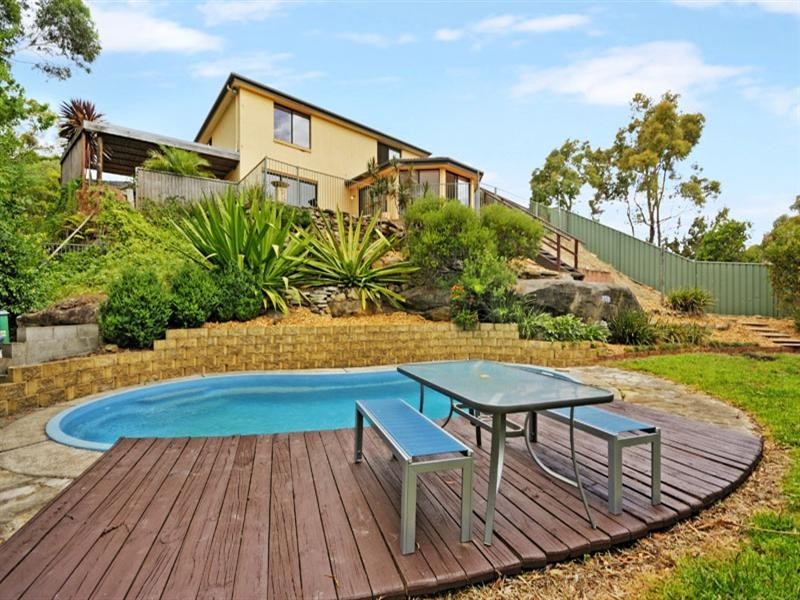 25 Barnes Crescent, Menai NSW 2234