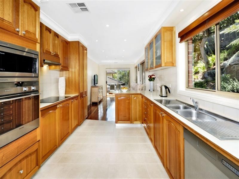 2/14 Barrier Place, Illawong NSW 2234